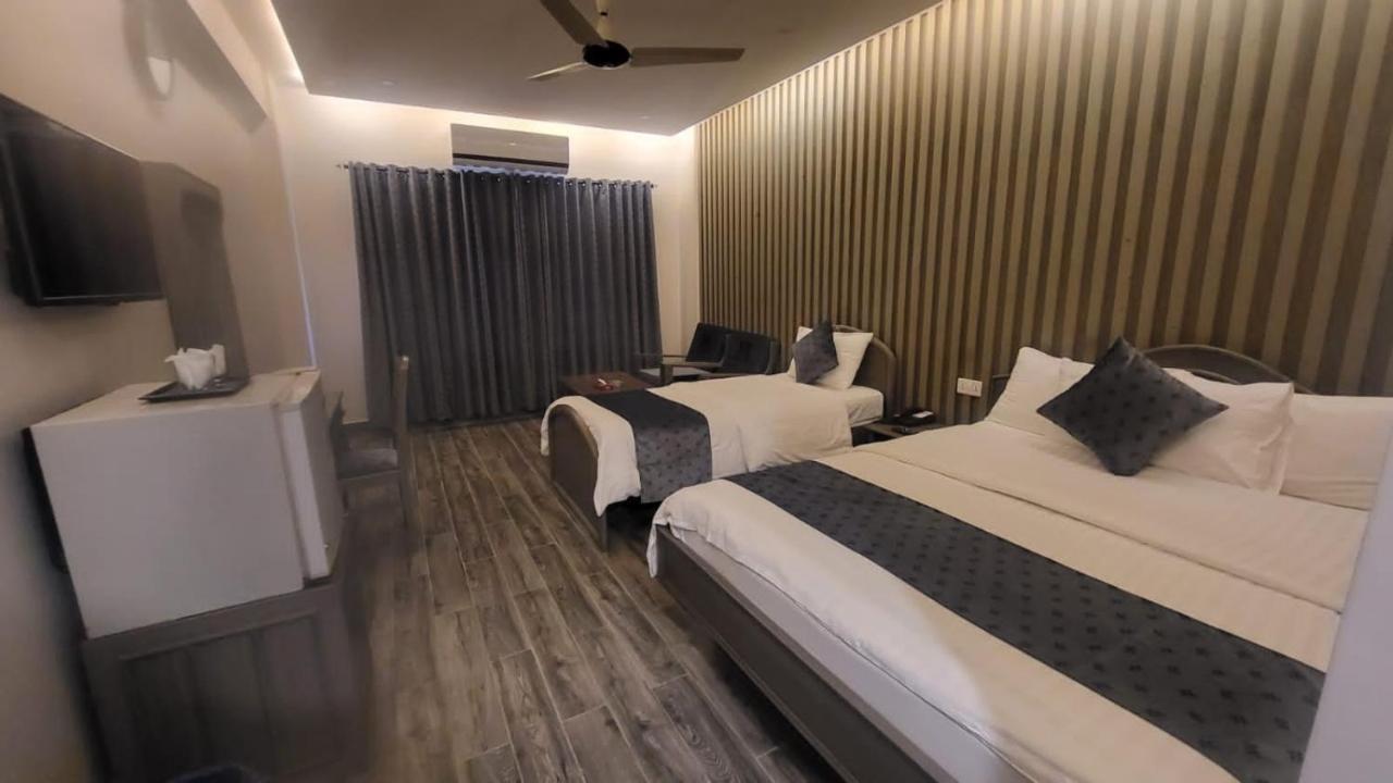 Hotel Akbar International Rawalpindi Bagian luar foto