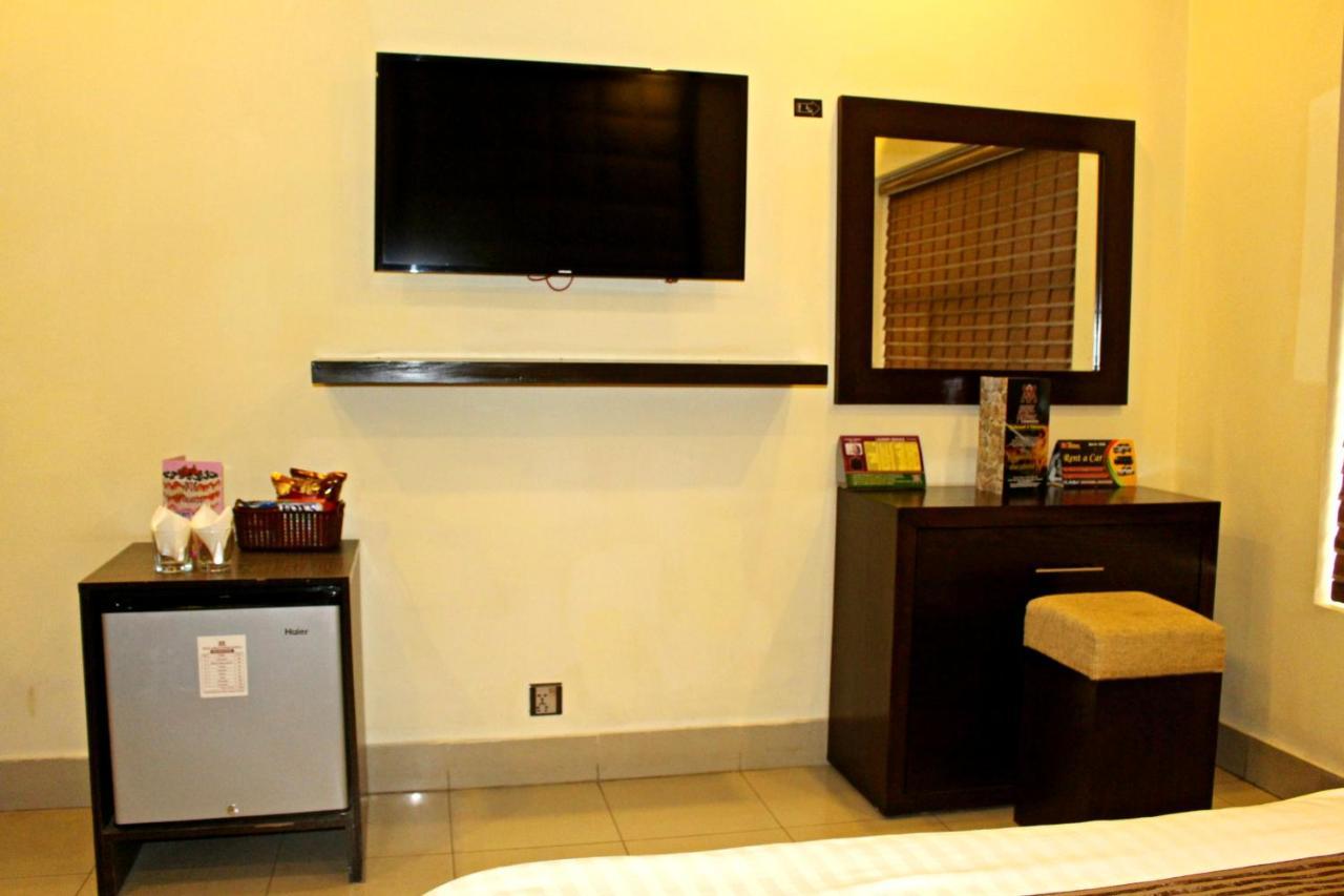 Hotel Akbar International Rawalpindi Bagian luar foto